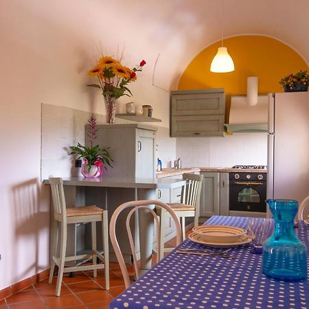Bed and Breakfast Torre Caetana Minturno Exterior foto