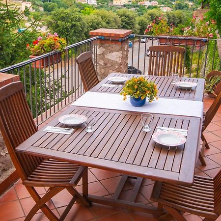 Bed and Breakfast Torre Caetana Minturno Exterior foto
